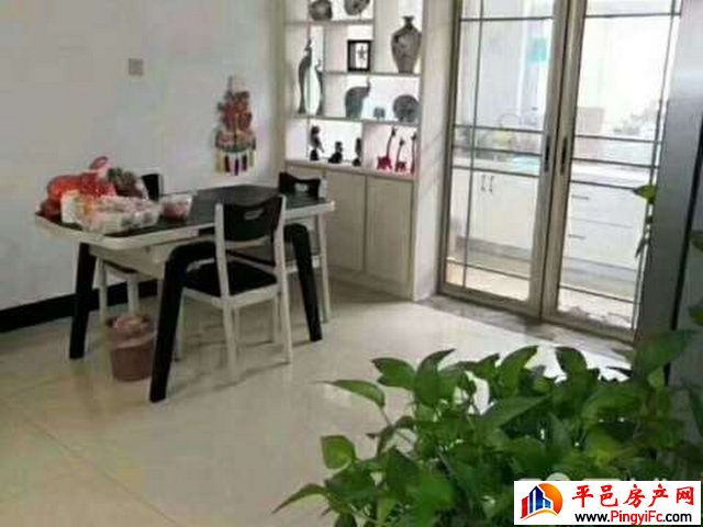 明德花园南区 3室2厅 138平米  18000元/月