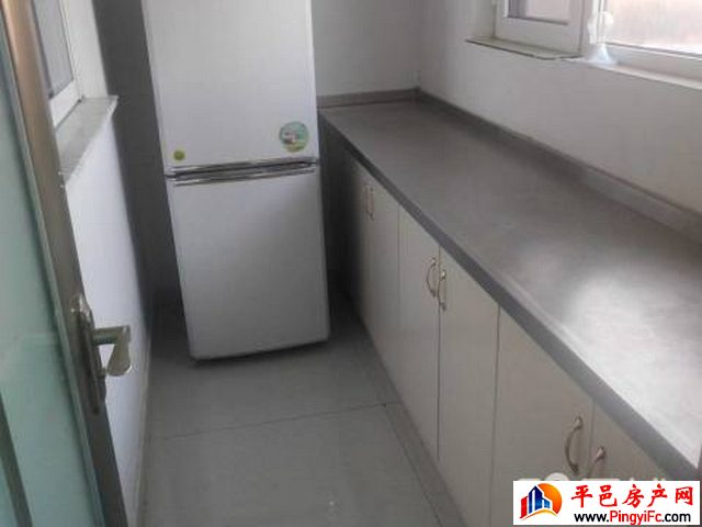 明德花园 3室2厅 160平米 精装修 1600元/月