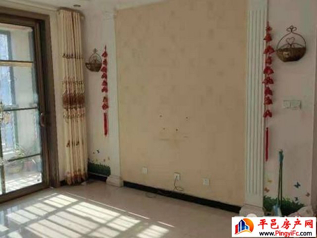 河湾社区 4室2厅 120平米 简单装修 1200元/月
