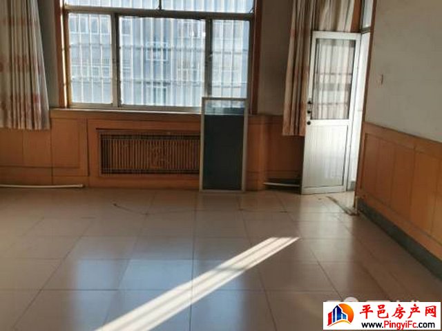 信合家园 3室2厅 160平米 简单装修 1200元/月