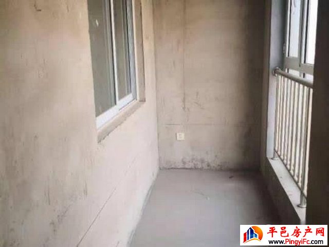 汇源城 3室2厅 129.18平米 毛坯 68万元
