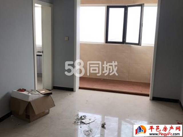 大南泉社区 3室2厅 140平米  1100元/月